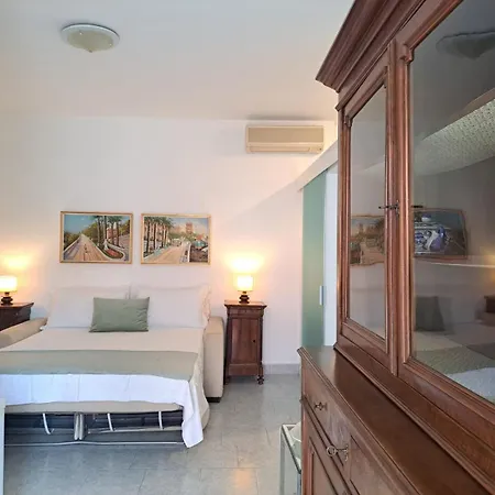 Apartament Casa Romana By Quokka 360 - Flat In